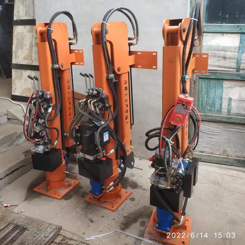 泸水市重汽蓝牌随车吊 3.2吨 国六动力强 液压驱动 农用自卸起重机